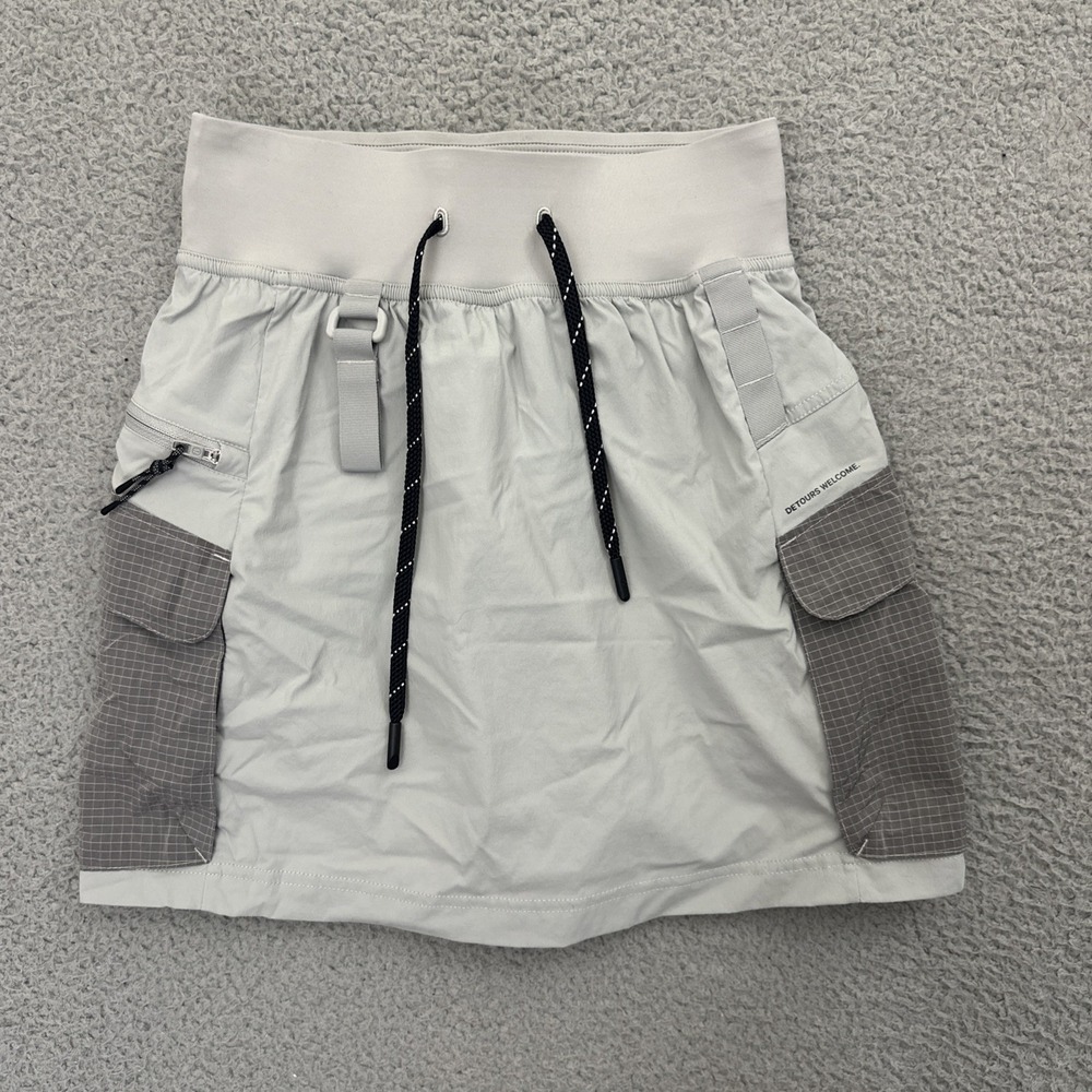 Lululemon Multi Pocket Cargo High Rise Hiking Skirt Skort Gray Athletic Women 2